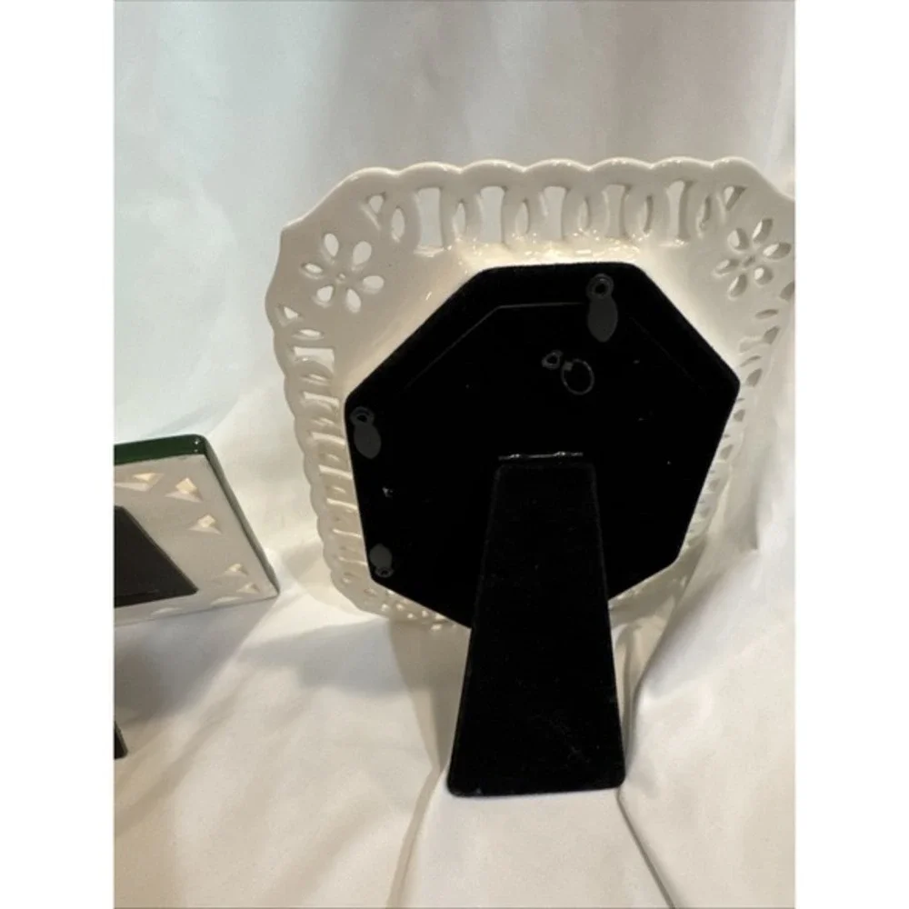Set of 2 White Porcelain Frames Cutouts Oval Square Green Accent  6.5x6.5‎ 9x6.5